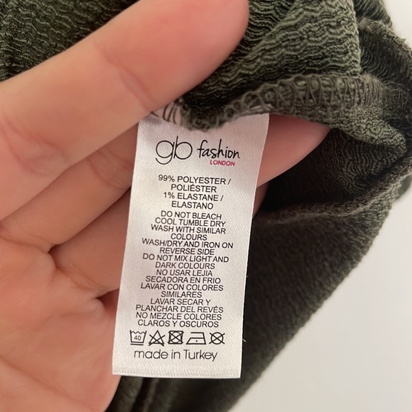 GO FASHION | Women’s Tie Back Keyhole Puff Sleeve Army Green Top Size M - Picture 6 of 6